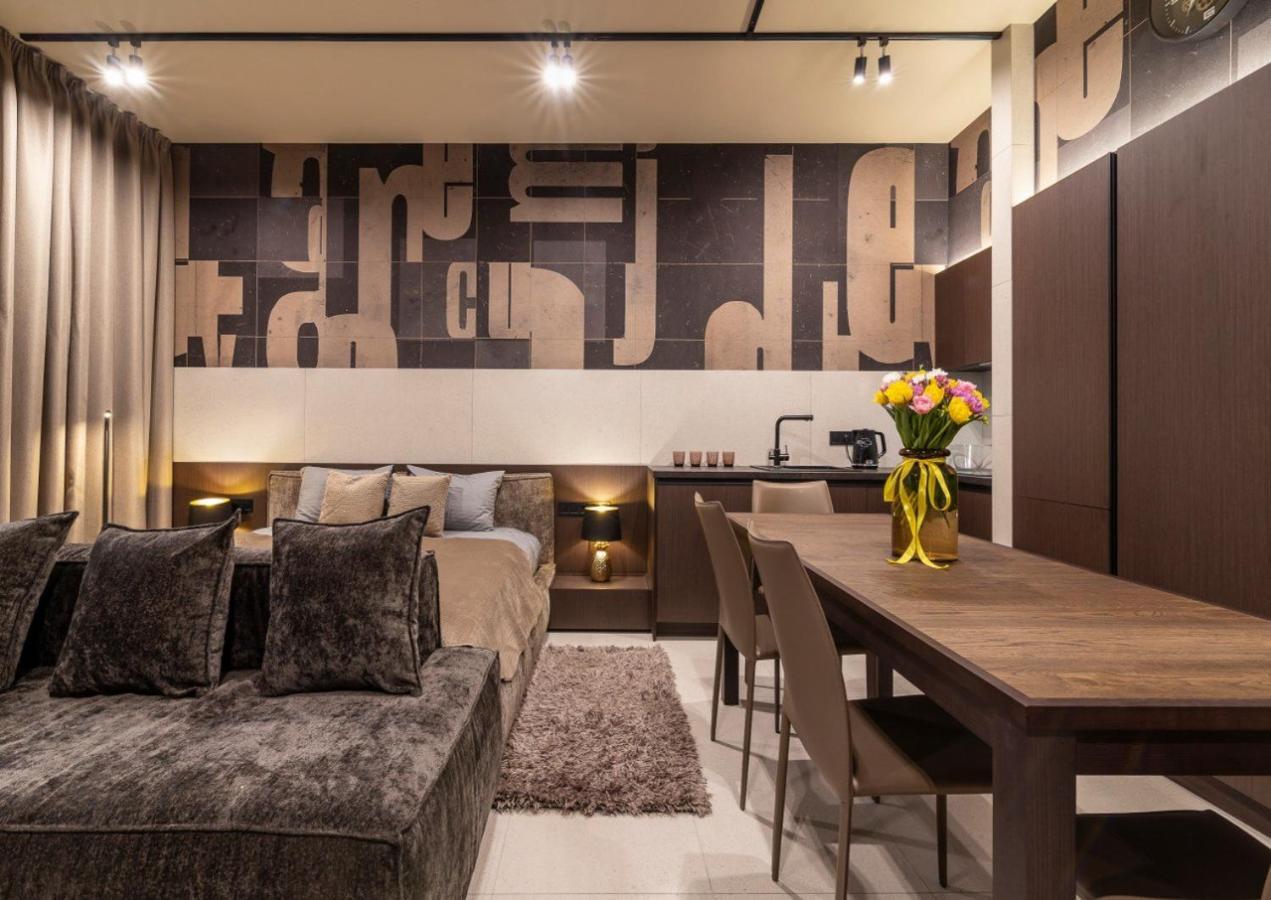 High Five Apartments, Most City Area Dnjepropetovsk Buitenkant foto